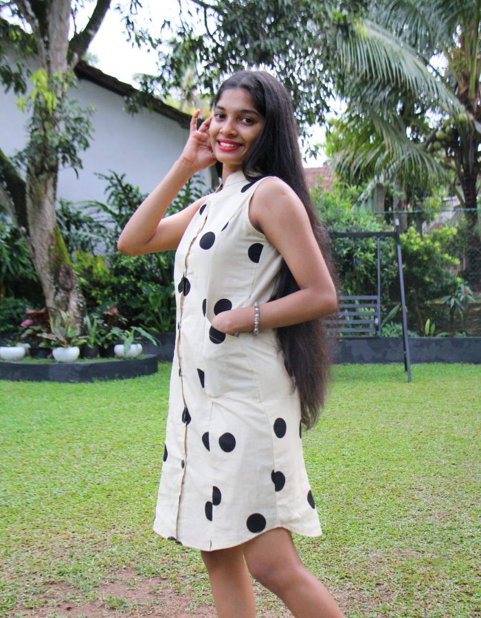 Black Dotted Princess-line Midi Dress